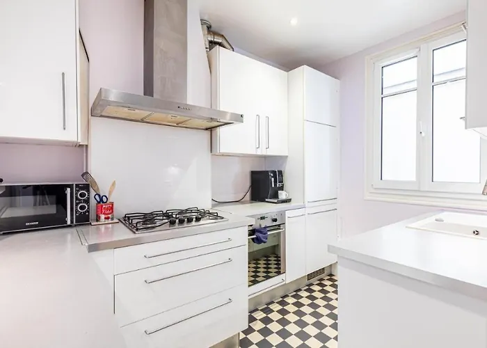 Apartman Cosy 2-bedroom In Montmartre *